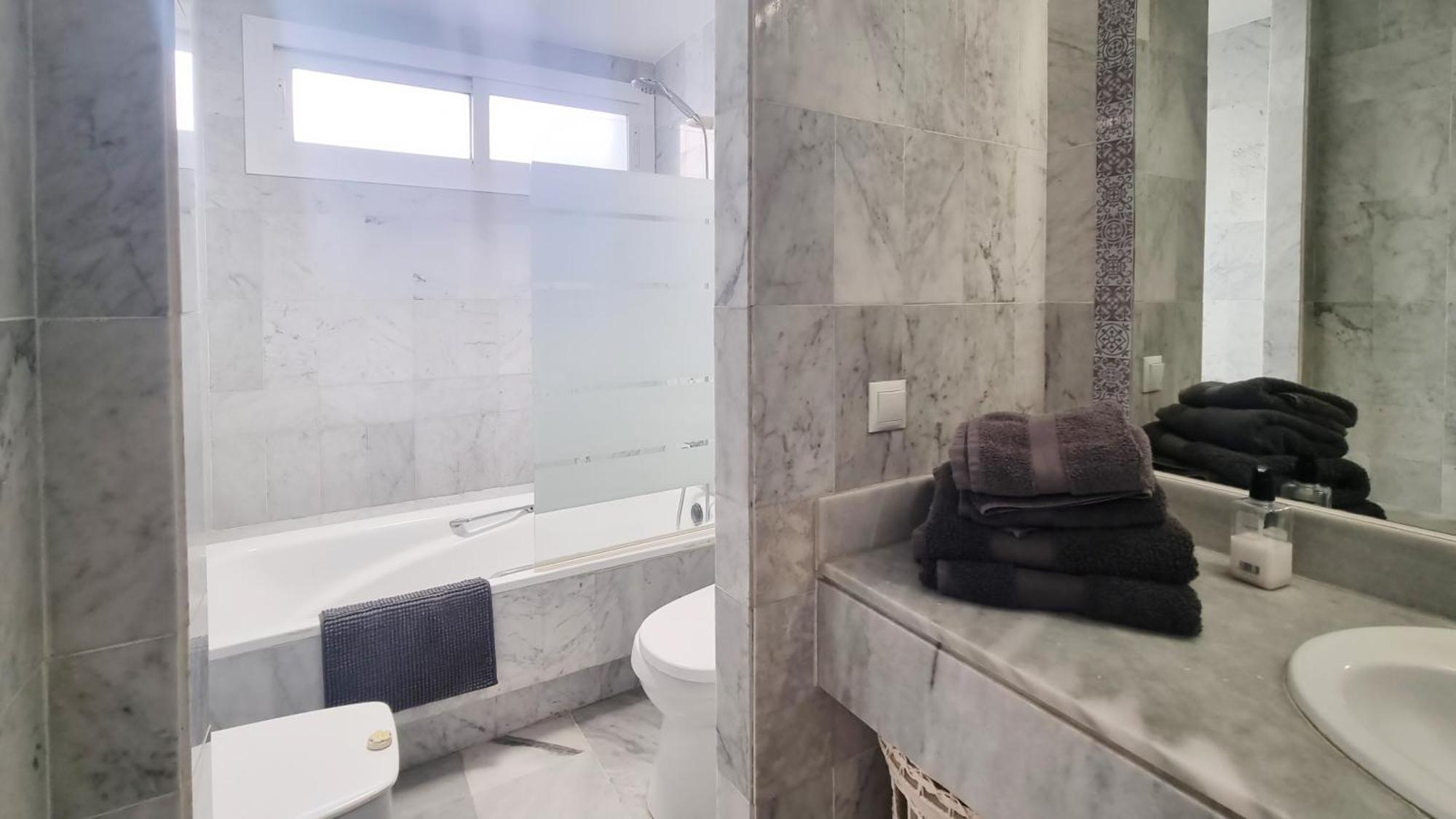 4 Bed House With Pool Walk To Puerto Banus Fast Internet Villa Marbella Kültér fotó