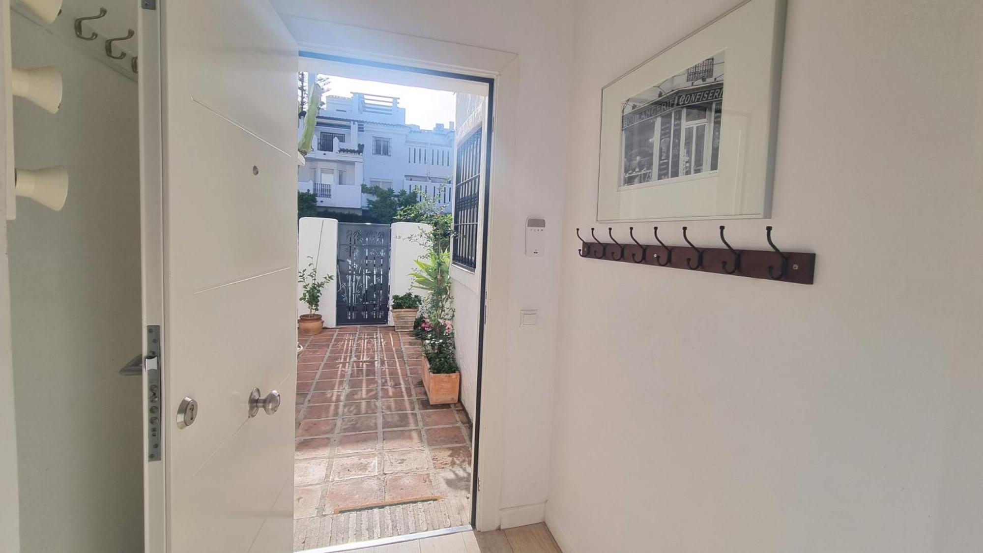 4 Bed House With Pool Walk To Puerto Banus Fast Internet Villa Marbella Kültér fotó